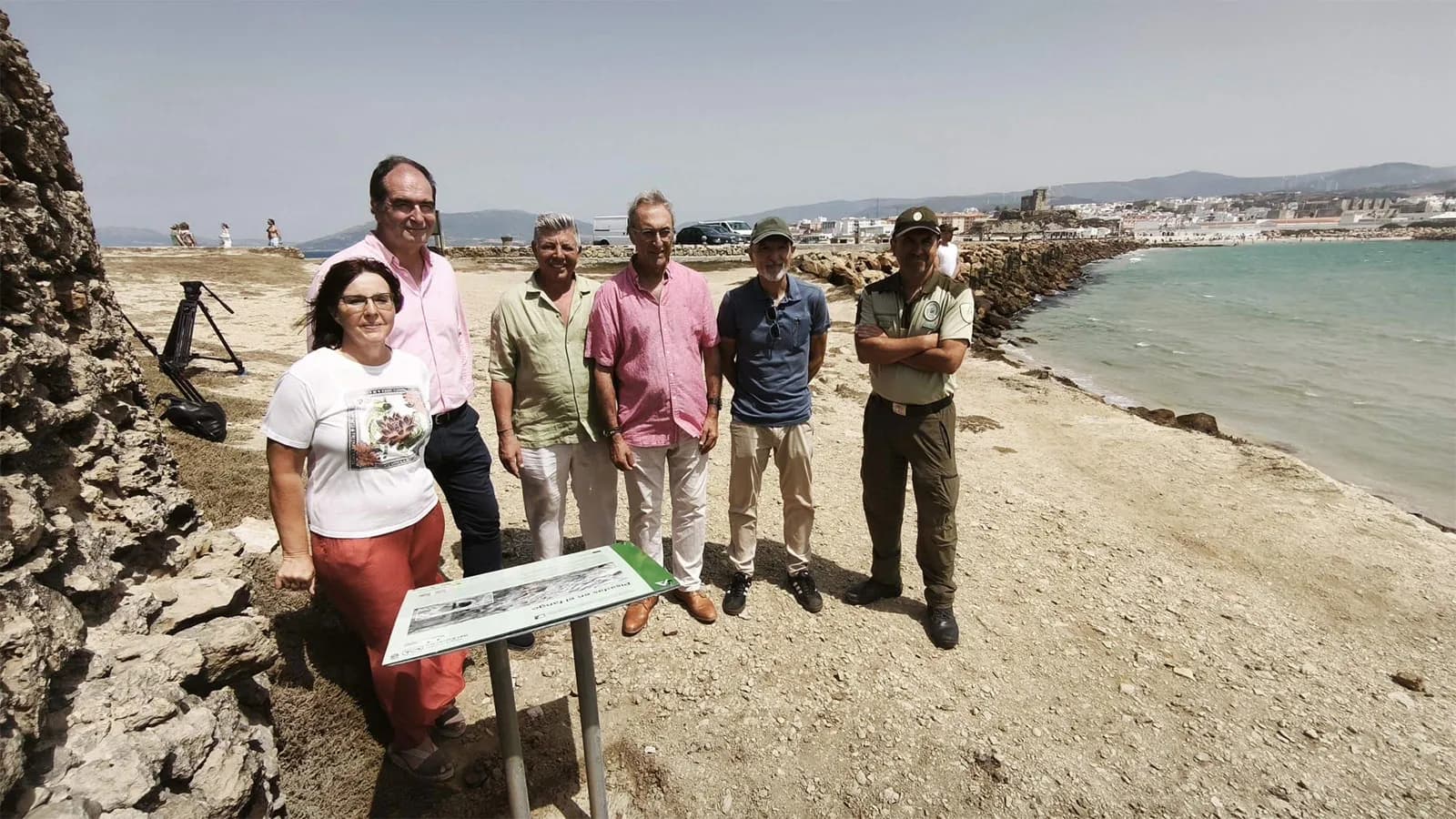 El proyecto Vestigium instala en Tarifa carteles sobre el patrimonio intermareal