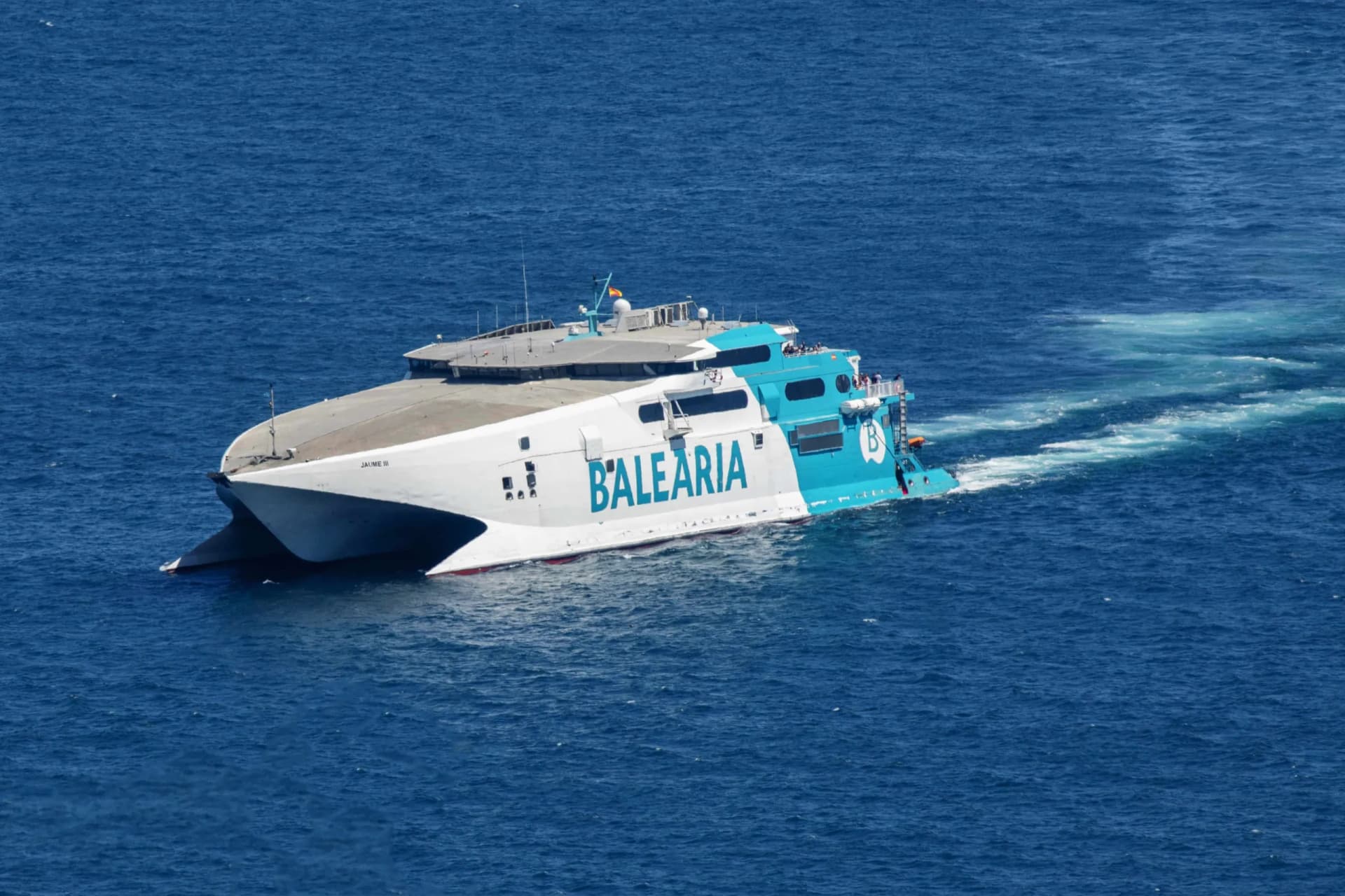 Baleària sustituye el ‘Avemar Dos’ por el ‘fast ferry Jaume III’ en la línea Ceuta – Algeciras