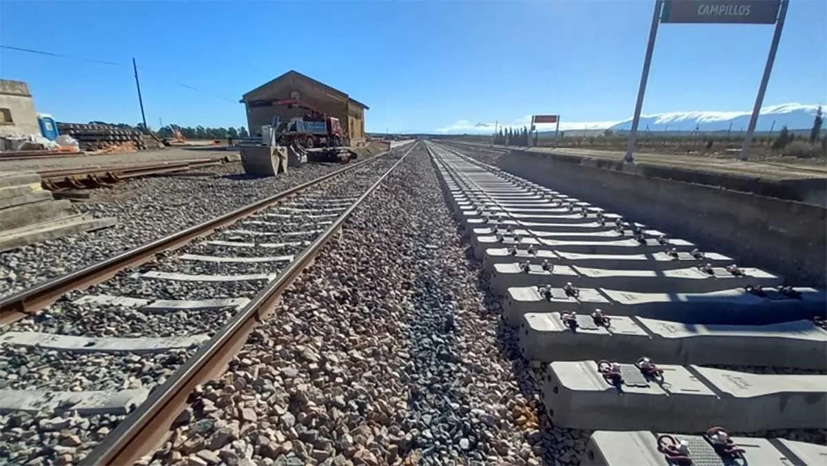 El alcalde de Algeciras critica los cortes en la línea ferroviaria Algeciras-Bobadilla anunciados por ADIF