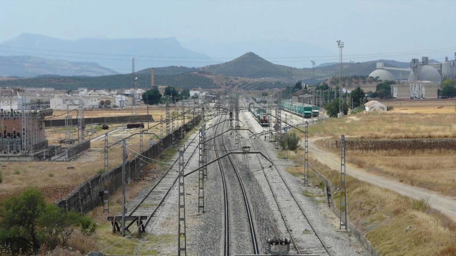 Adif establece un plan de transporte alternativo tras el corte de vía entre Jimena y Gaucín