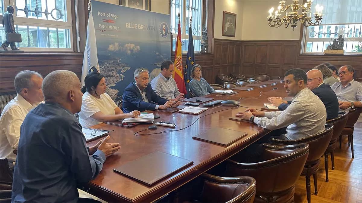 La Autoridad Portuaria de Vigo se reúne con la comunidad portuaria para analizar el incremento de tráficos