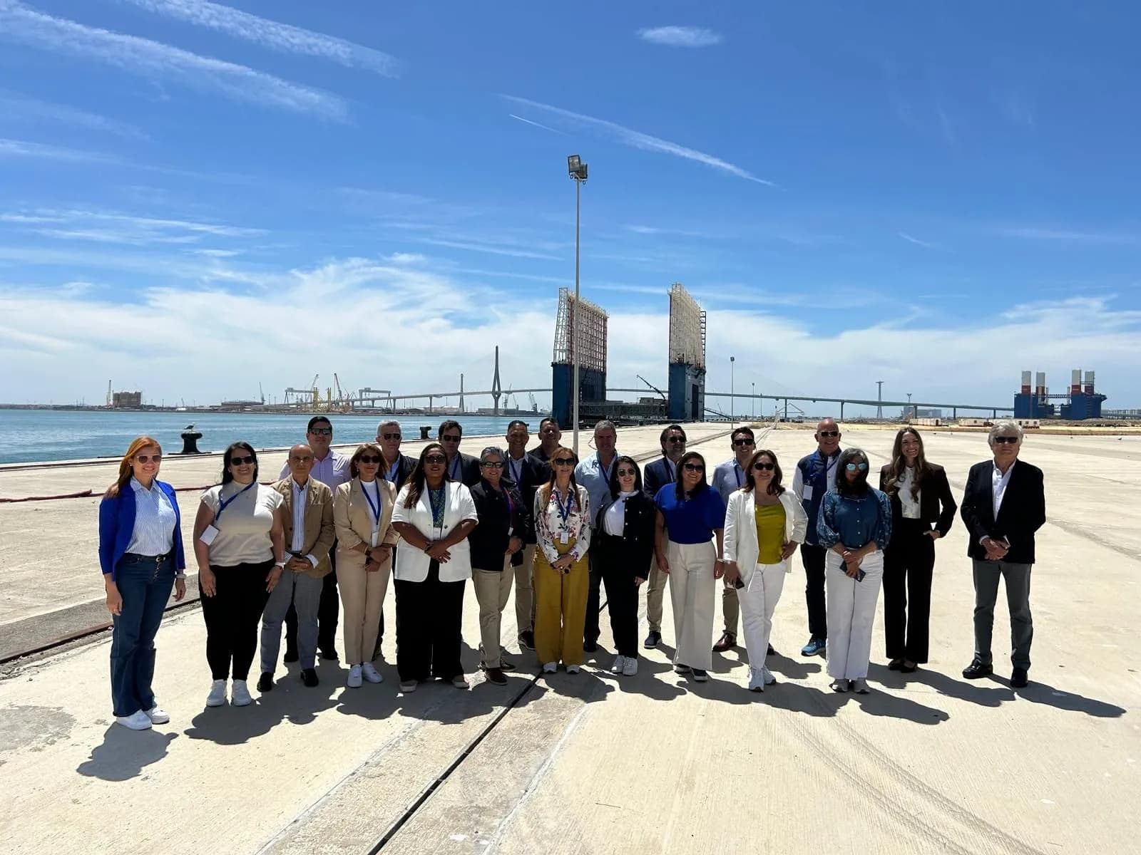 La Autoridad Portuaria de la Bahía de Cádiz recibe a empresarios portuarios latinoamericanos
