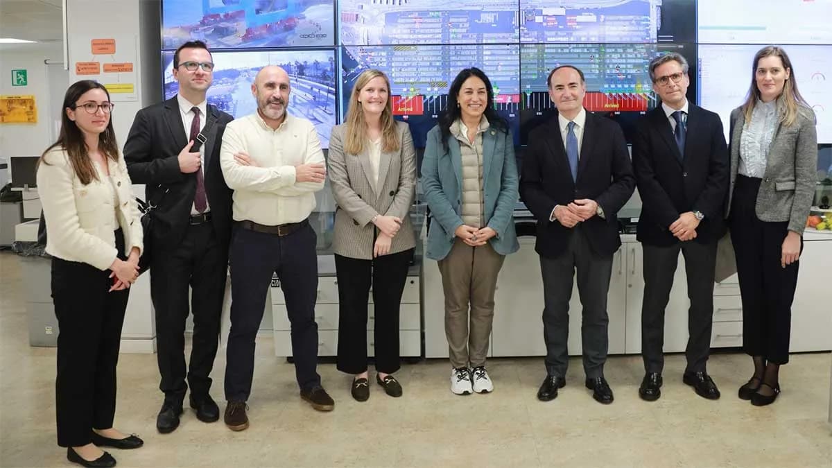 La embajadora de Turquía refuerza lazos comerciales con el Puerto de Algeciras