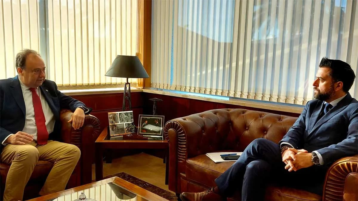 La Zona Franca de Cádiz y la UCA se reúnen para impulsar la colaboración en innovación y emprendimiento