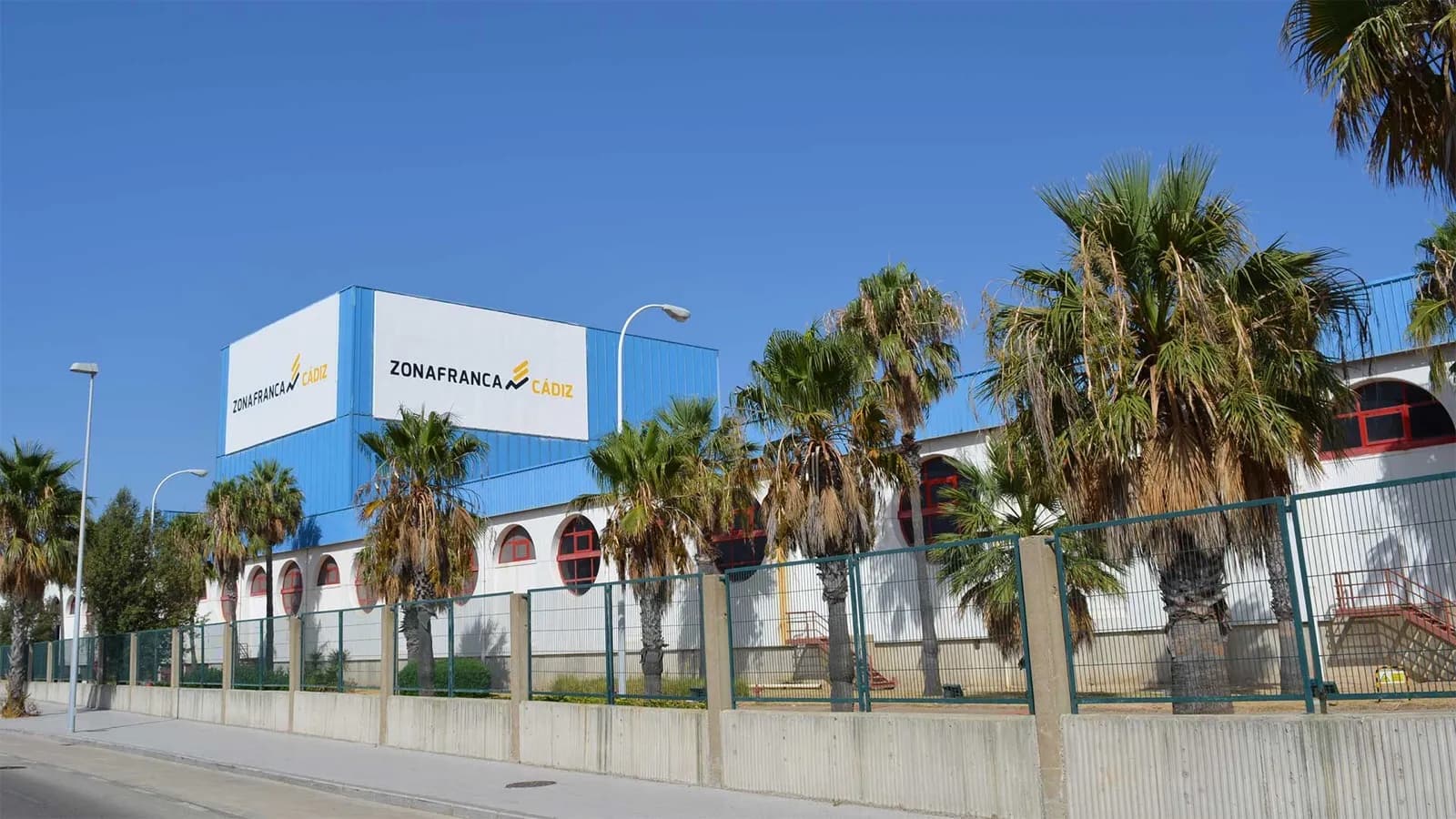 La Zona Franca de Cádiz cancela anticipadamente parte de su deuda Reindus