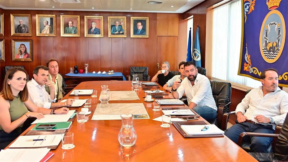 Zona Franca de Cádiz y Ayuntamiento coordinan la colaboración para el desarrollo del polígono exterior