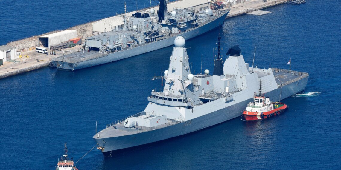 Rebotar Centelleo violación Dos buques de guerra de la Royal Navy visitan Gibraltar