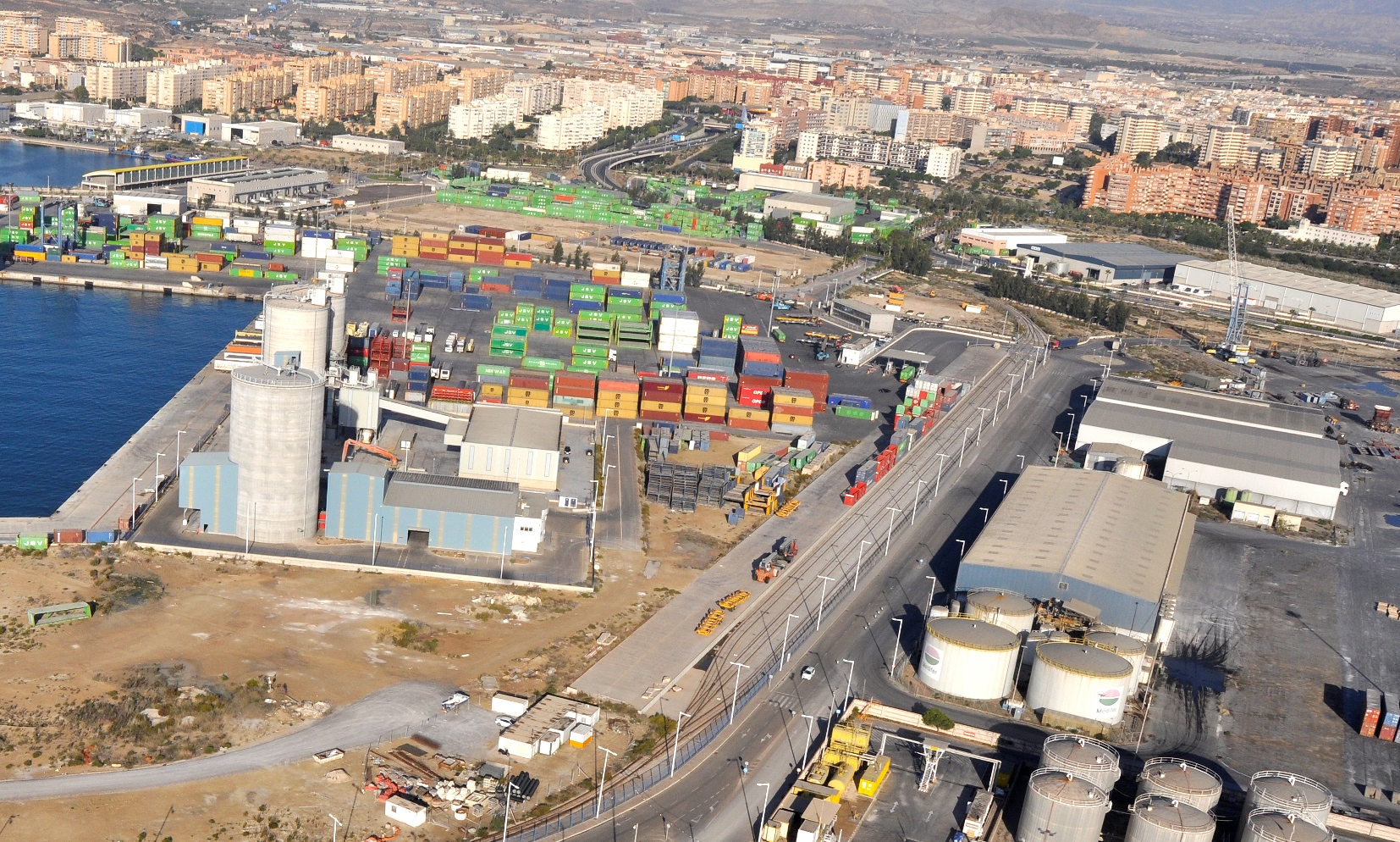 Photo of Dachser España instalará un centro de distribución logística en la ZAL del puerto de Alicante