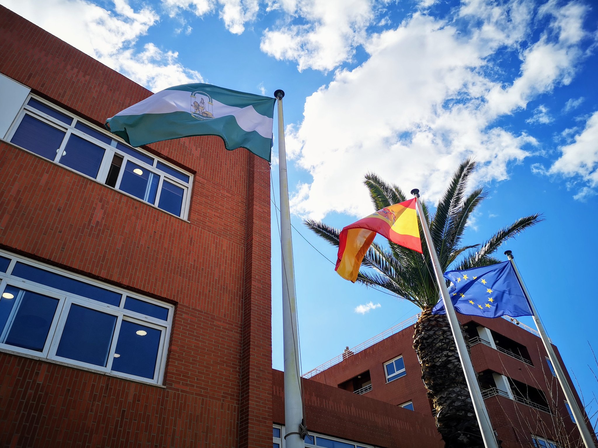 Los puertos de la región se suman a la felicitación por el Día de Andalucía