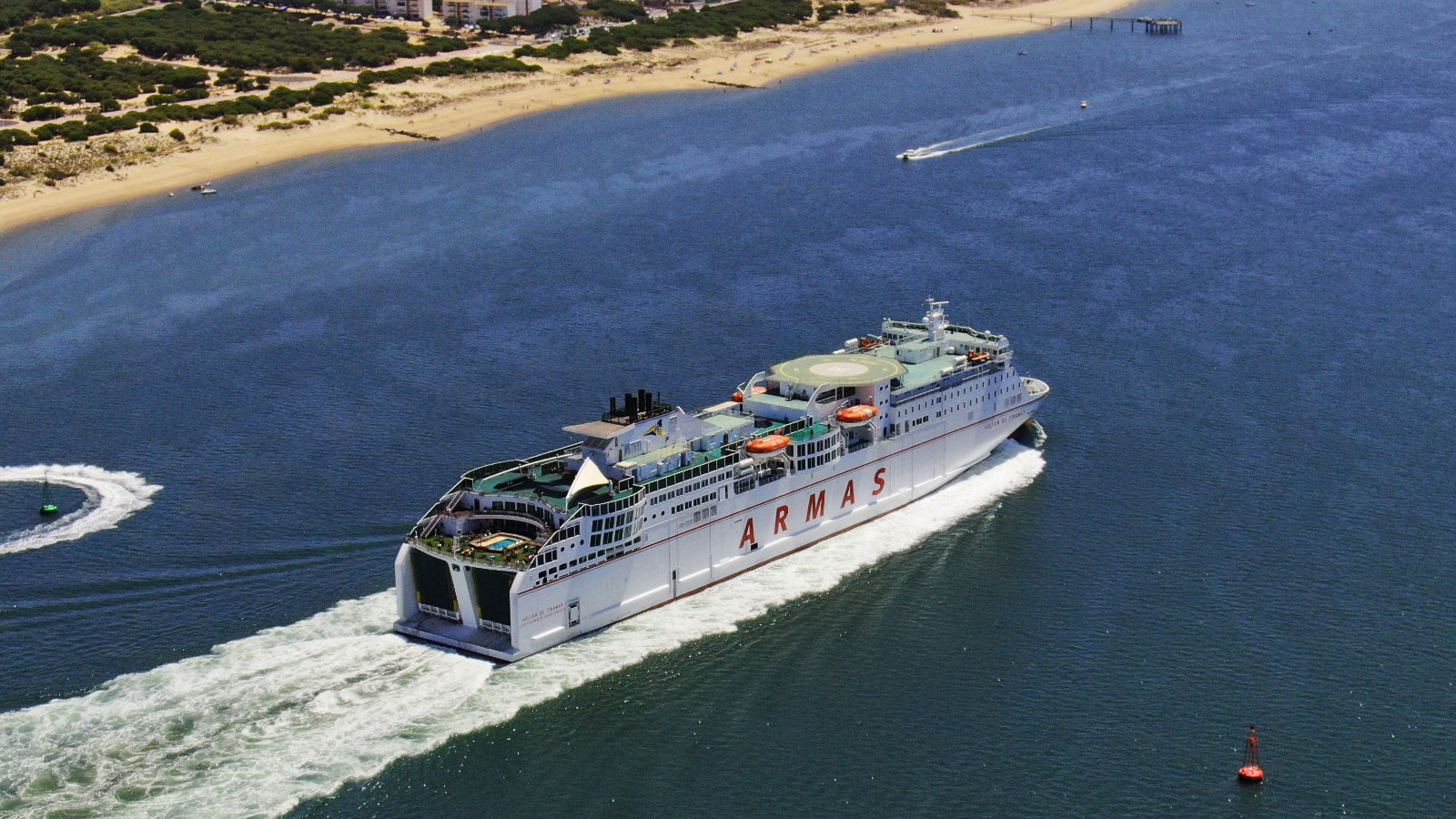 Naviera Armas retoma la línea Huelva-Canarias con ferry Volcán de | El Estrecho Digital