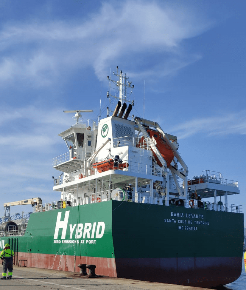 La primera gabarra híbrida eléctrica-diésel para el suministro a buques ya opera en la Bahía de Algeciras