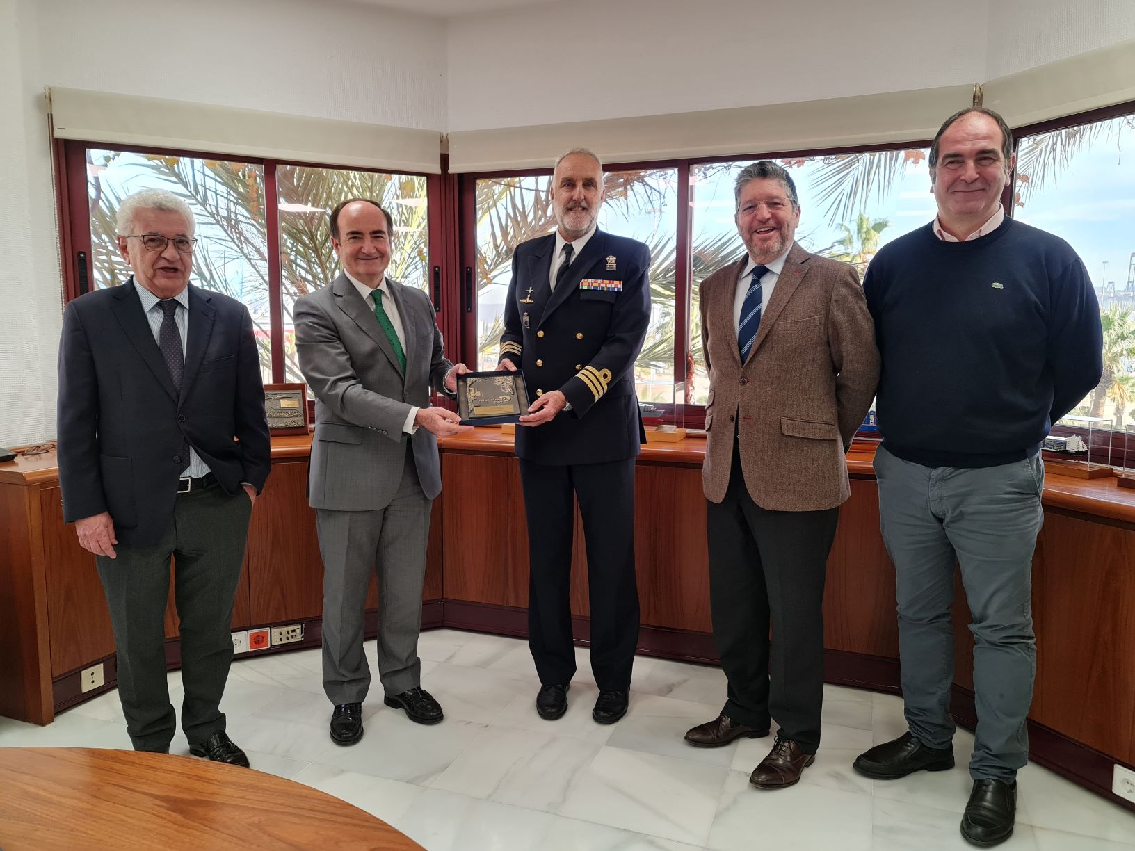 El Comandante Militar de Marina de Algeciras se despide de la APBA